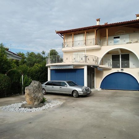 Apollon And Artemis Bed & Breakfast Paralia Avlidhos Exterior photo